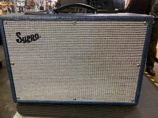 Supro Coronado 1690T